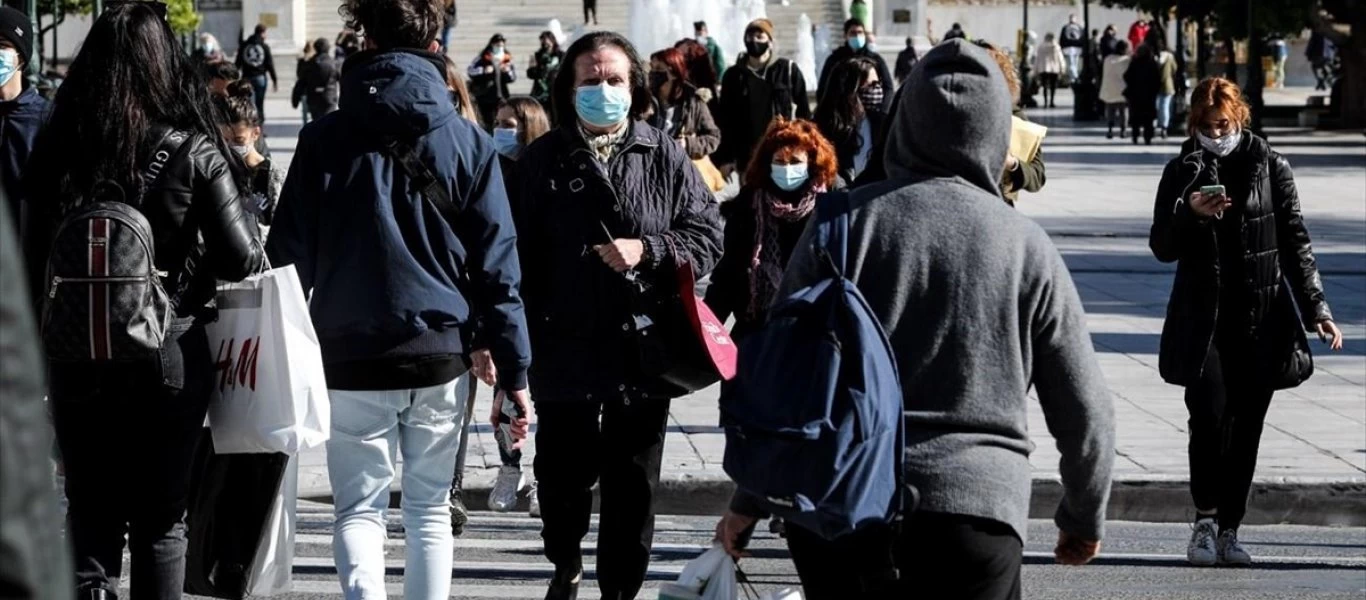 Καταργούν τα self-test για τους εμβολιασμένους – Παύει η απαγόρευση κυκλοφορίας από τις 28 Ιουνίου